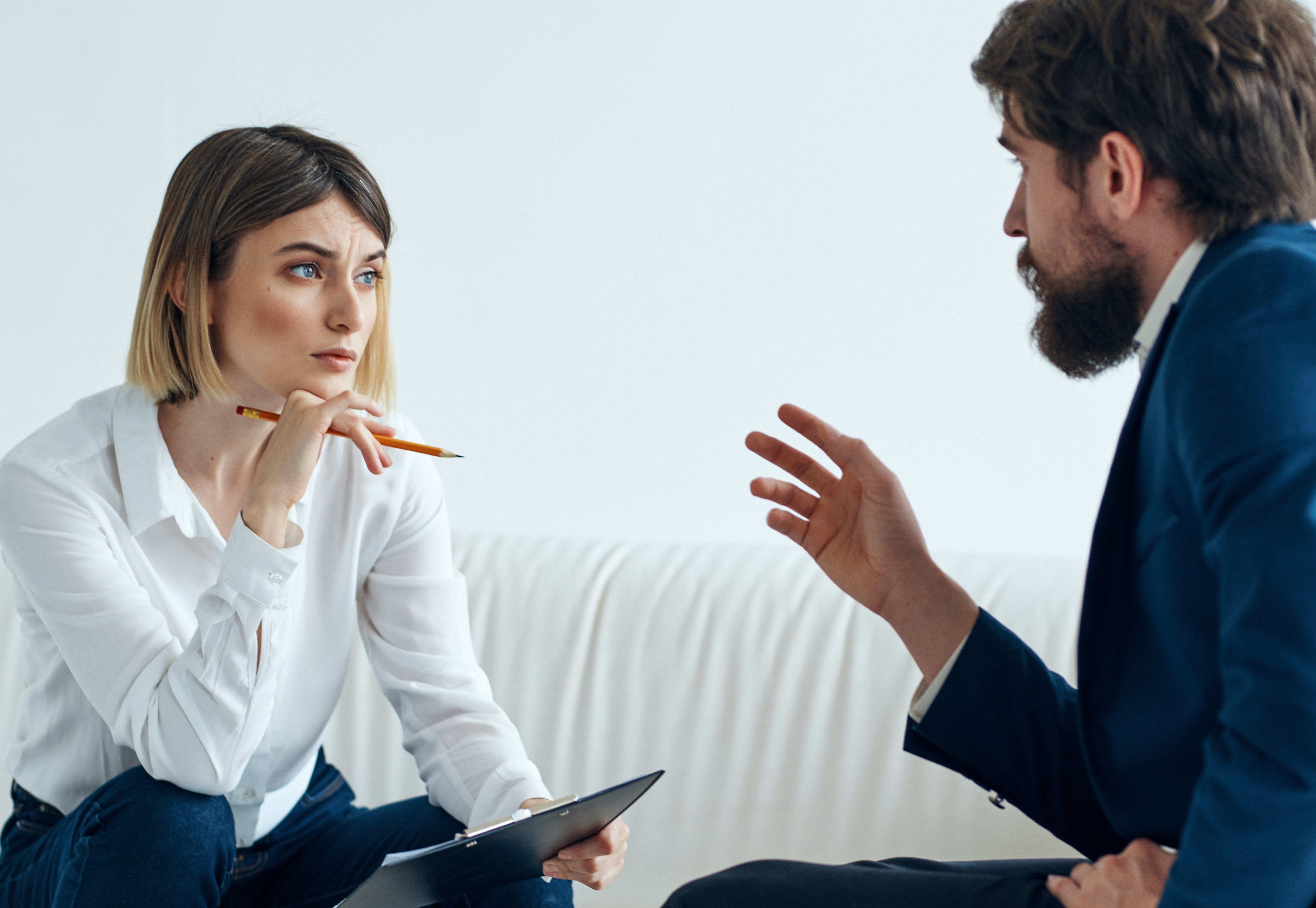 Microagresiones: las formas sutiles de discriminación en la vida cotidiana